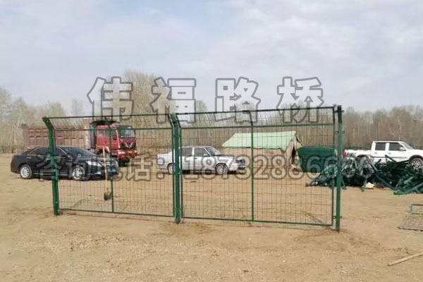 烏蘭察布養殖場圍欄項目 烏蘭(lán)察布養殖場圍欄項目